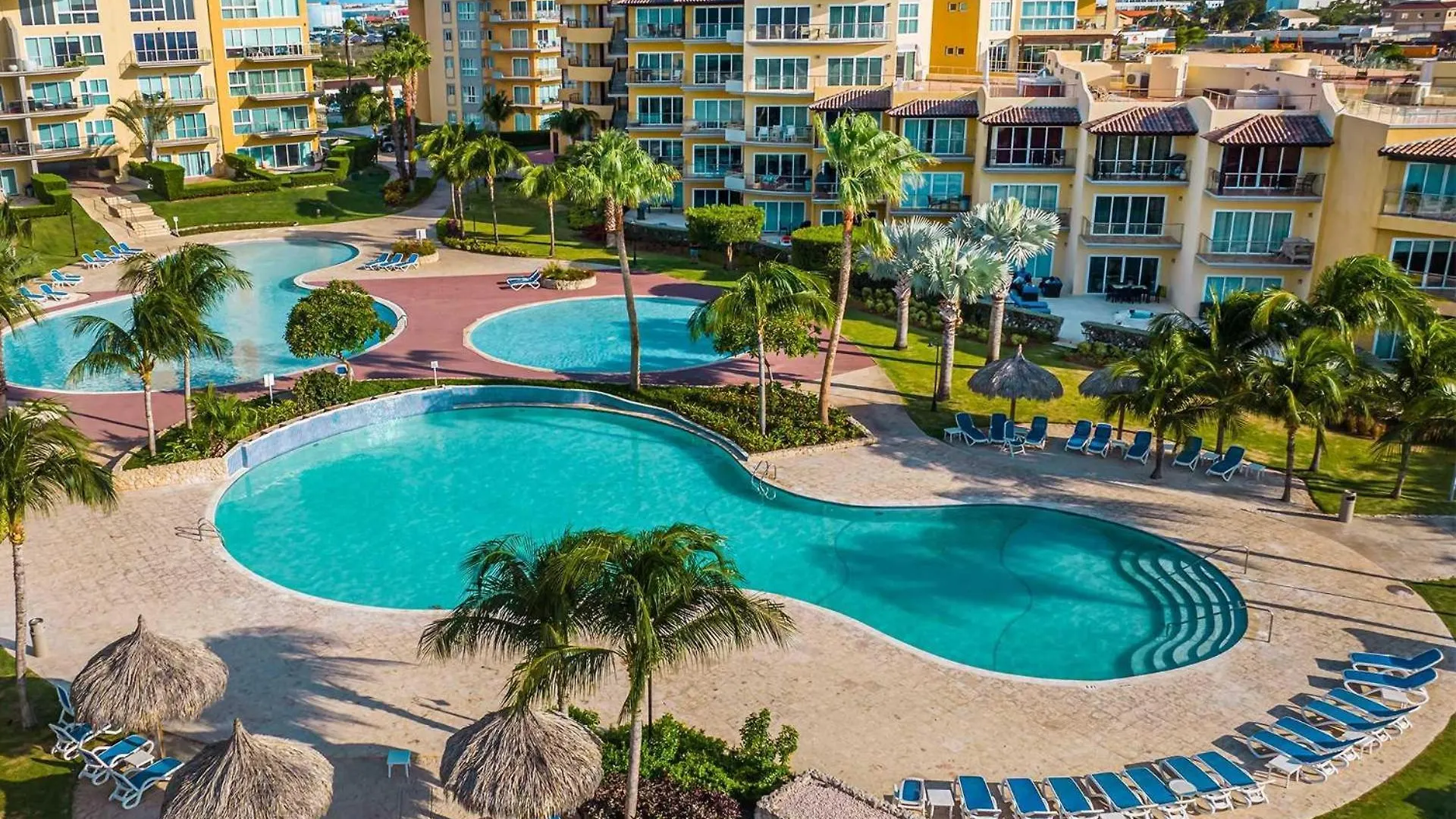Beachfront - Eagle Beach - Sapphire 2Br Condo E322 Palm Beach Casa de Férias