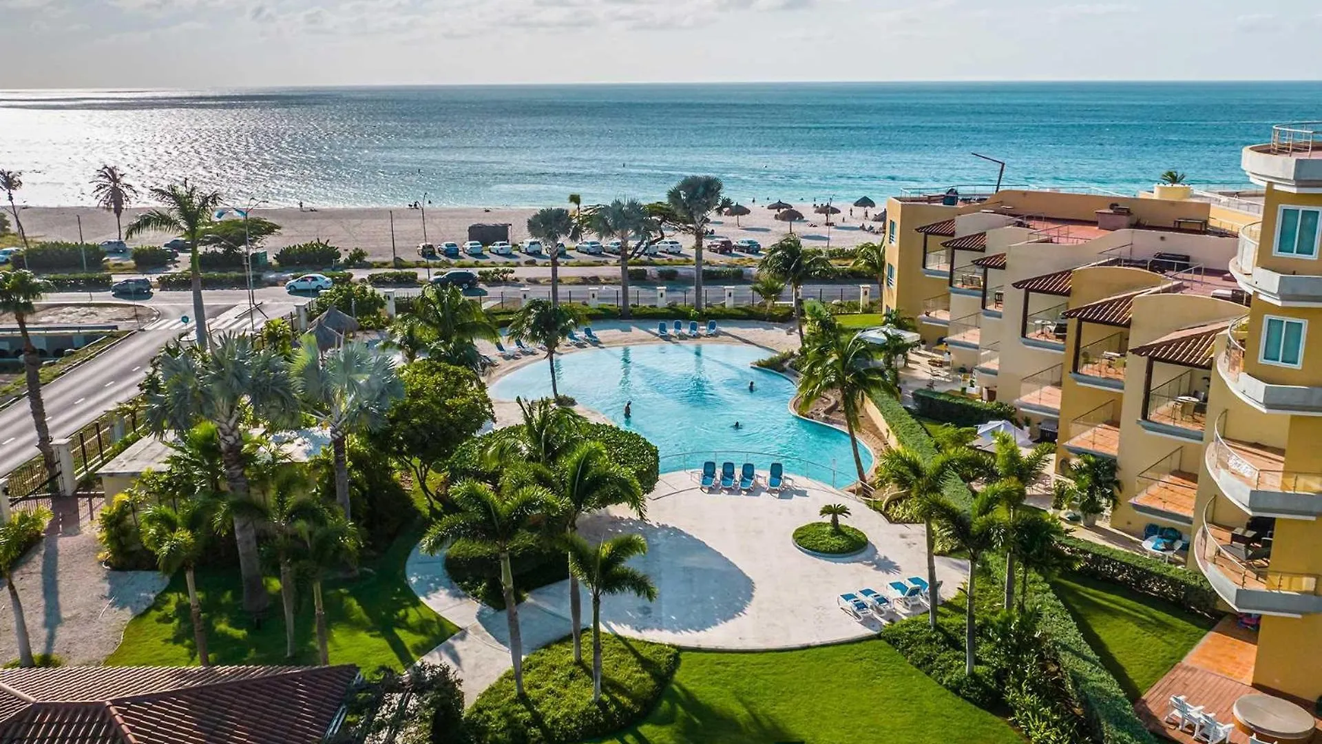 Beachfront - Eagle Beach - Sapphire 2Br Condo E322 Palm Beach Casa de Férias