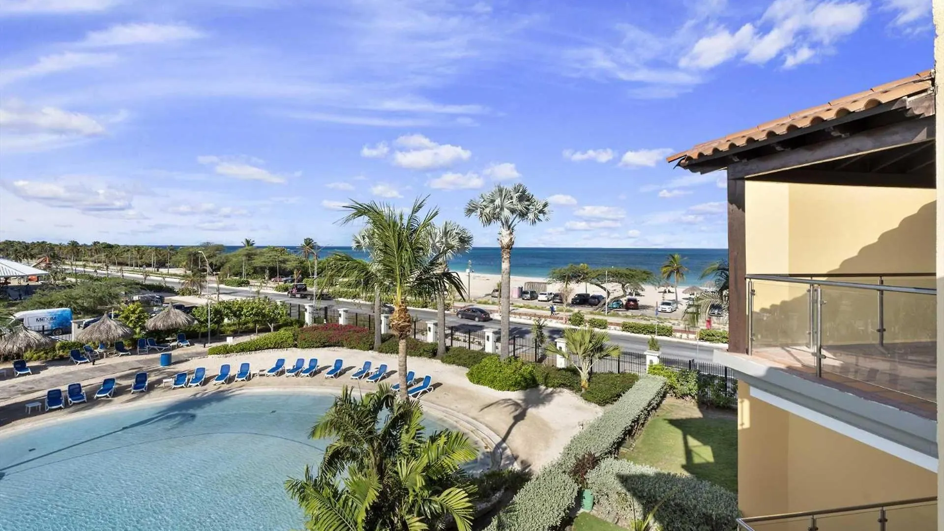 Casa de Férias Beachfront - Eagle Beach - Sapphire 2Br Condo E322 Palm Beach