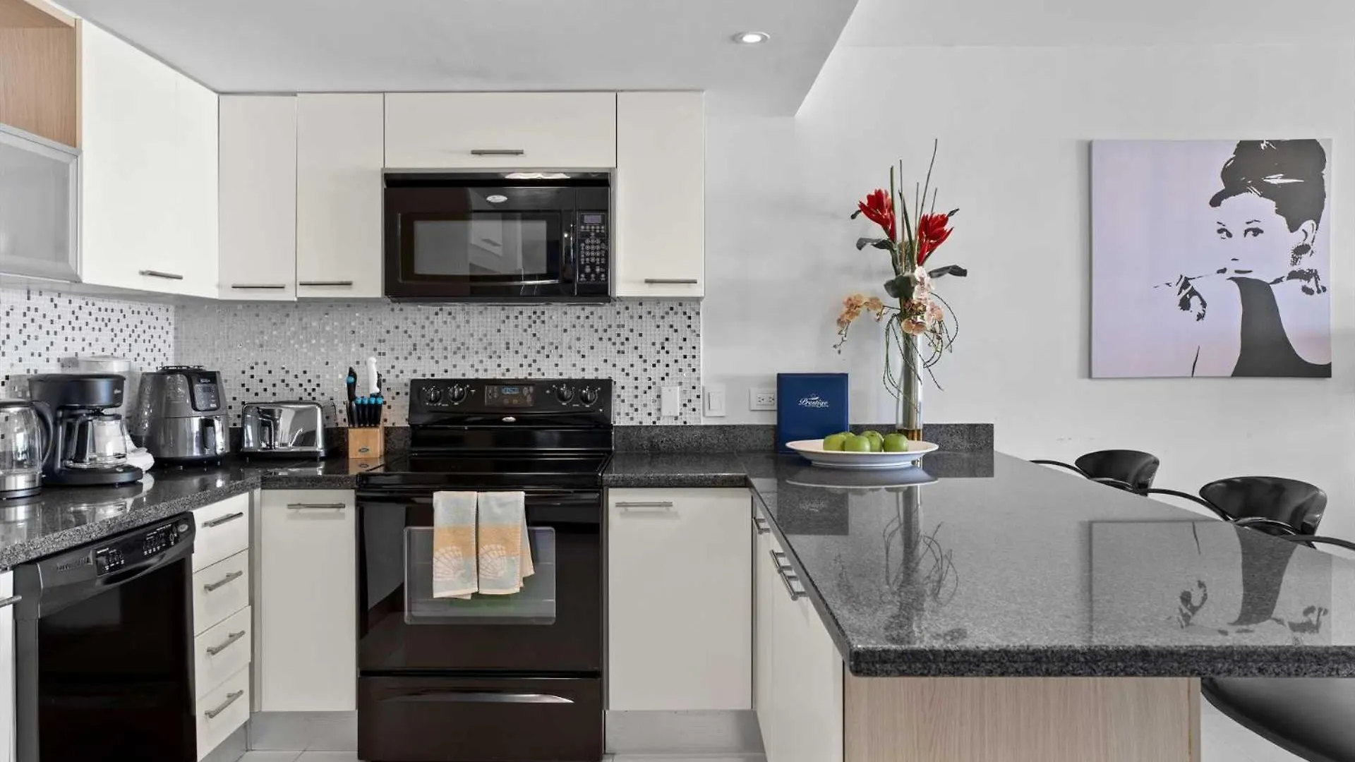 Beachfront - Eagle Beach - Sapphire 2Br Condo E322 Palm Beach
