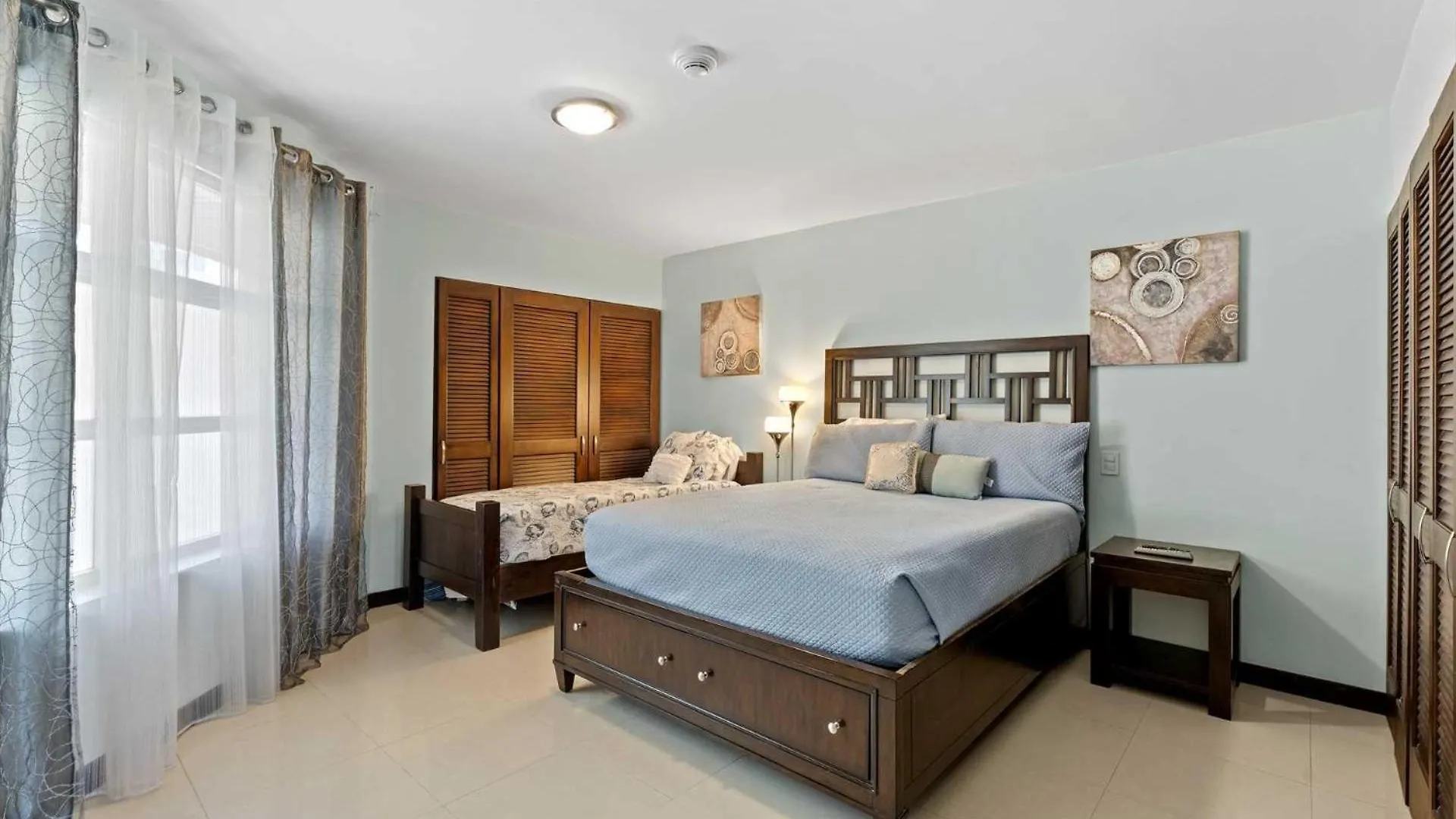 Beachfront - Eagle Beach - Sapphire 2Br Condo E322 Palm Beach 0*,