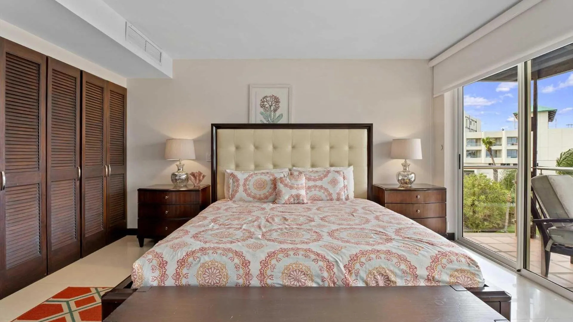 Beachfront - Eagle Beach - Sapphire 2Br Condo E322 Palm Beach Casa de Férias