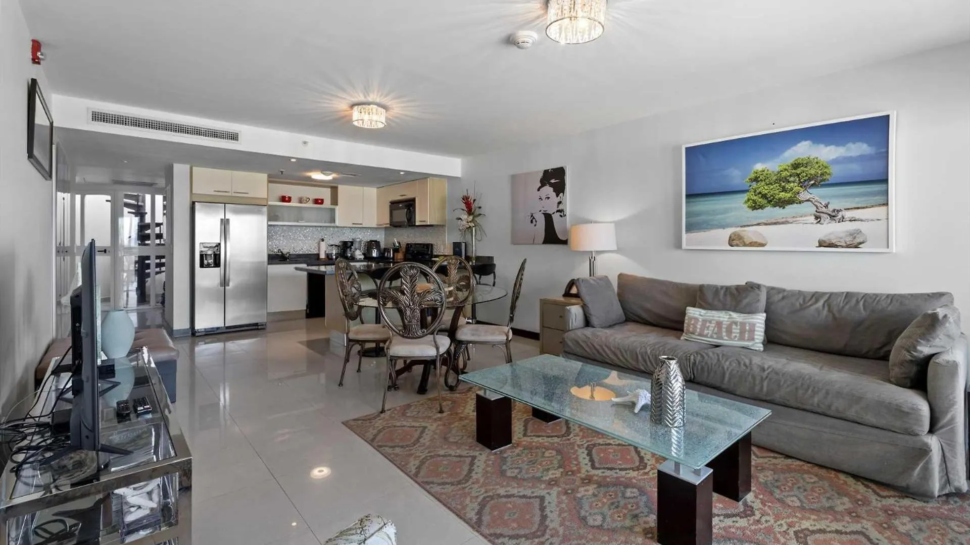 Casa de Férias Beachfront - Eagle Beach - Sapphire 2Br Condo E322 Palm Beach Aruba