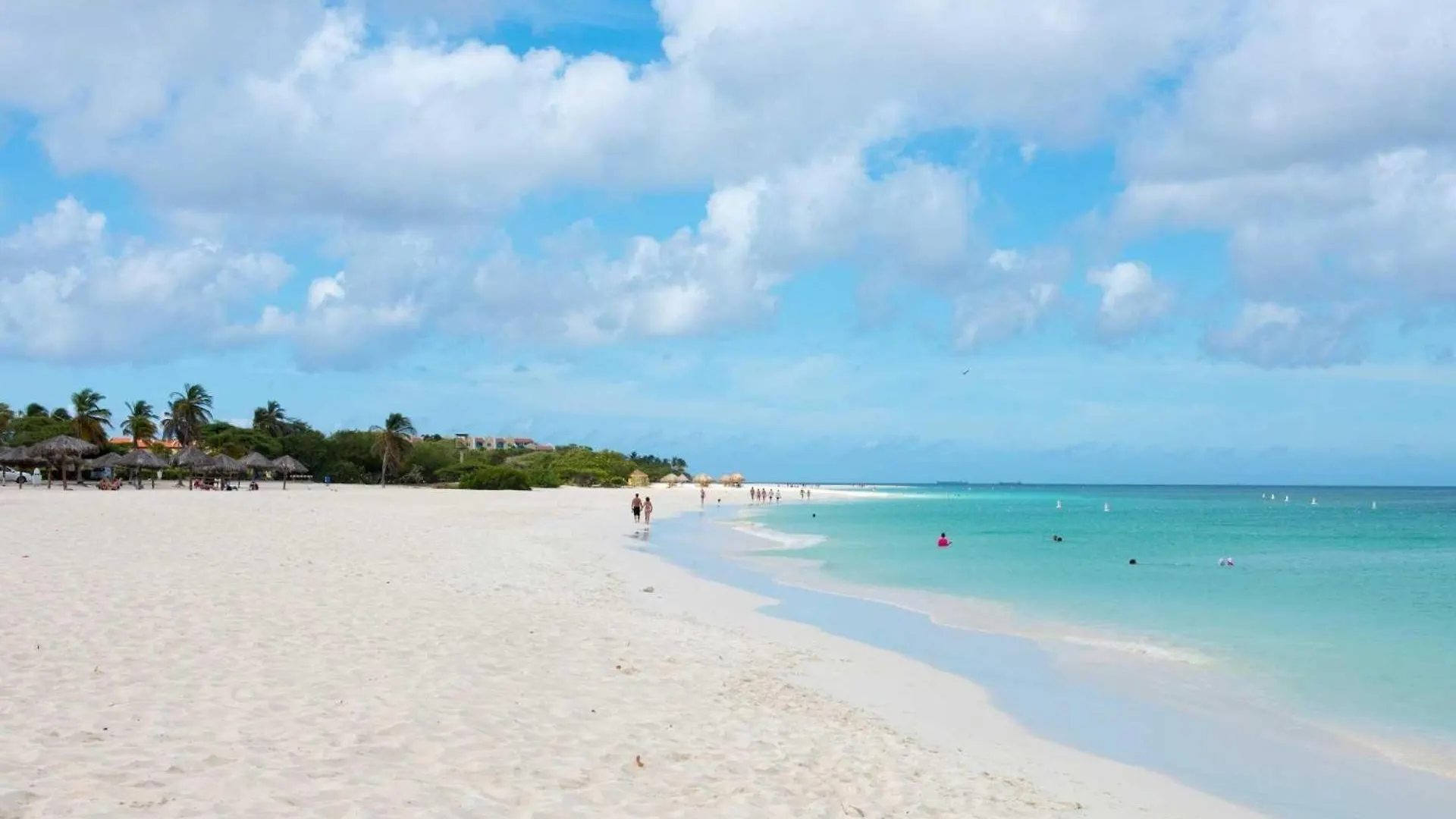 Beachfront - Eagle Beach - Sapphire 2Br Condo E322 Palm Beach Casa de Férias