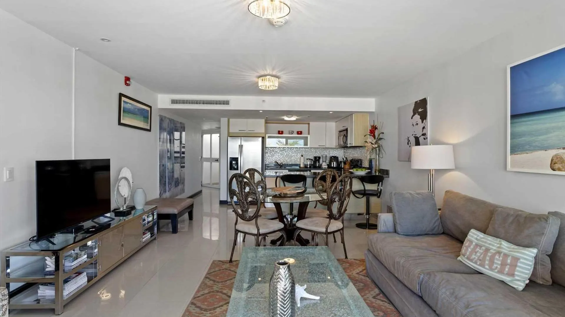 Beachfront - Eagle Beach - Sapphire 2Br Condo E322 Palm Beach 0*,  Aruba