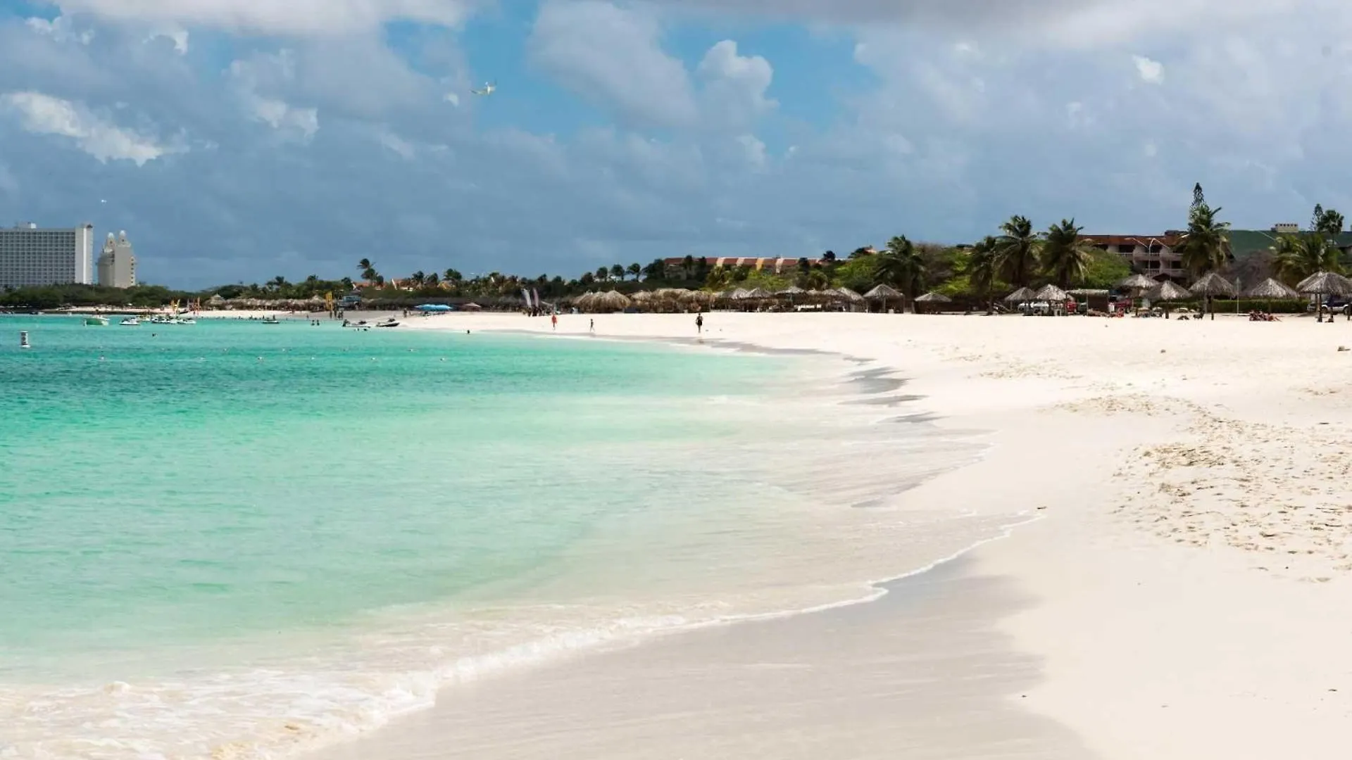 Hébergement de vacances Beachfront - Eagle Beach - Sapphire 2Br Condo E322 Palm Beach